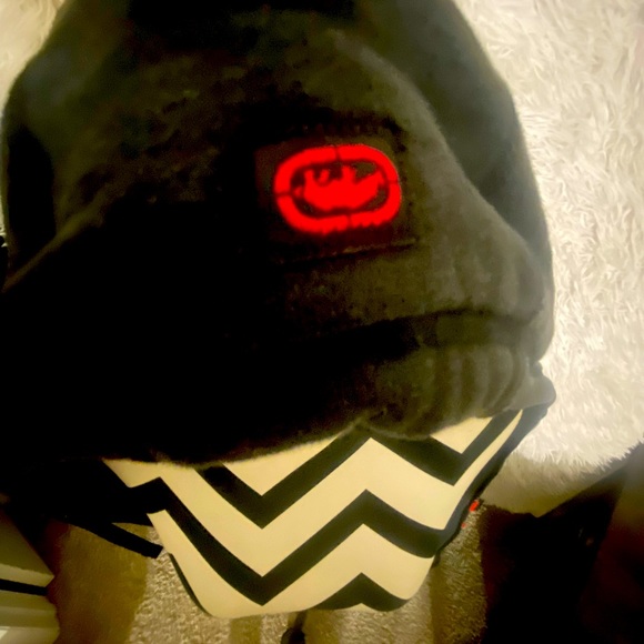 Ecko Unltd Hoodie Mens XXL Black Red Zip Grunge Rap Skate Spellout Sweatshirt - Picture 3 of 8